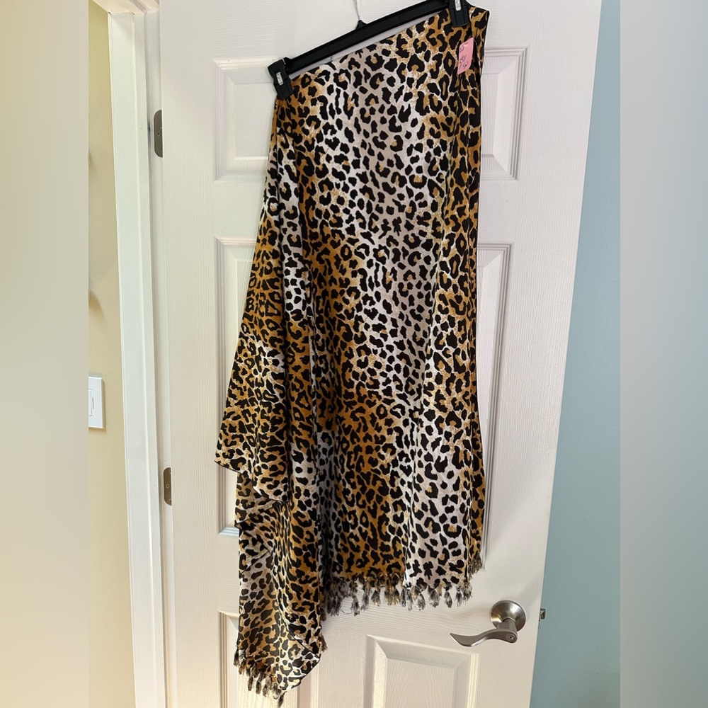 COPY - Leopard print sarong with matching tassels